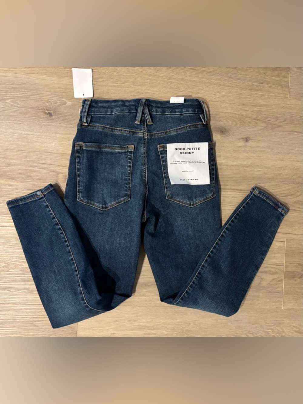 Good American Petite Skinny Jean Med-Dark Wash Denim MSRP $129 NWT 4/27